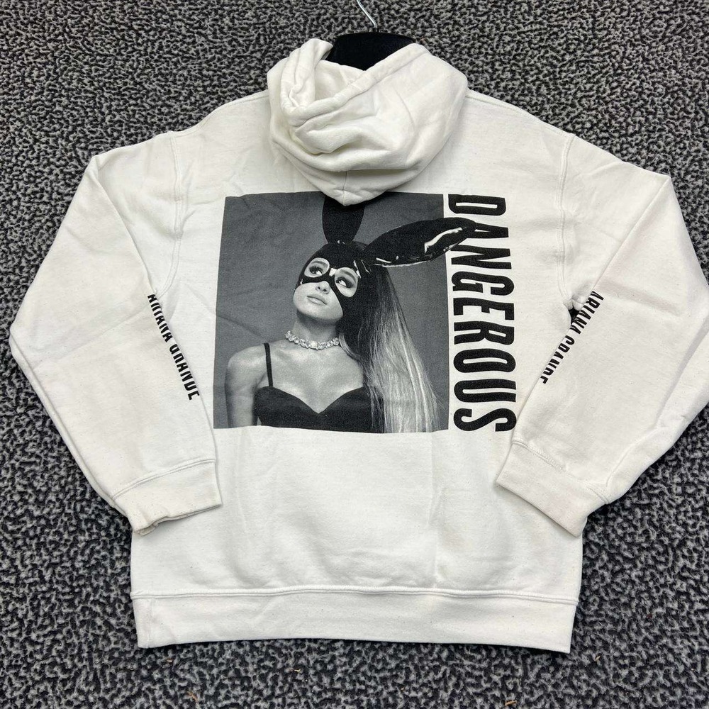 Ariana Grande Dangerous Women Tour‎ Hoodie Small Gildan Pullover Long Sleeve S